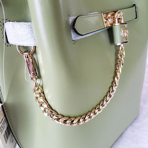 MICHAEL KORS Hamilton Legacy Medium Leather Messenger Bucket Bag - Picture 6 of 16